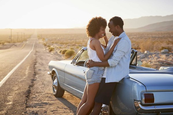 Quels sont les meilleurs itinéraires pour un road trip à travers la Route des Vins en Alsace, France?